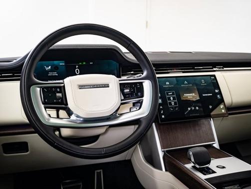 2024 Land Rover Range Rover SE