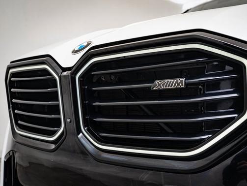 2023 BMW XM 