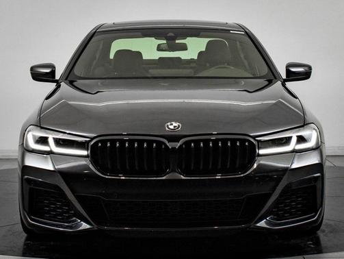 Dark Graphite Metallic 2023 BMW 540 540i