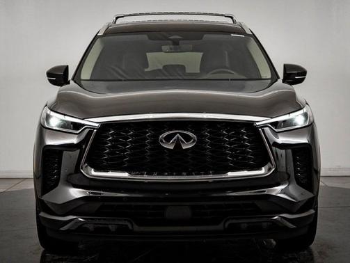 2024 INFINITI QX60 LUXE