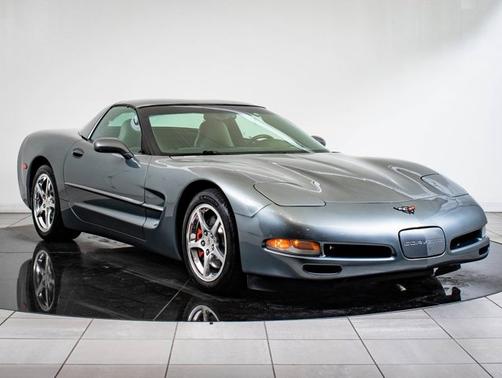 2004 Chevrolet Corvette 