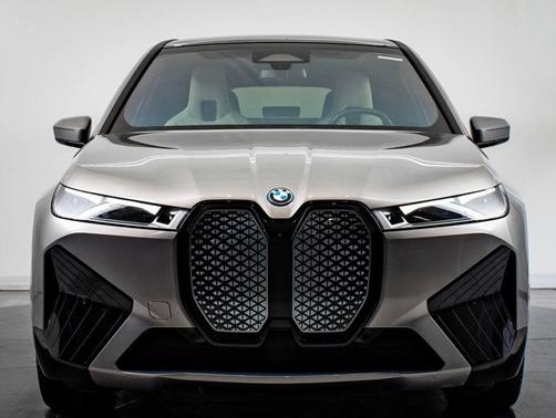 2023 BMW iX M60