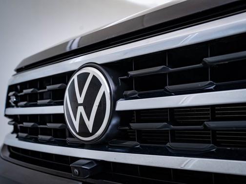 2023 Volkswagen Atlas 3.6L V6 SEL Premium R-Line