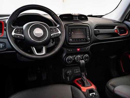 2016 Jeep Renegade Trailhawk