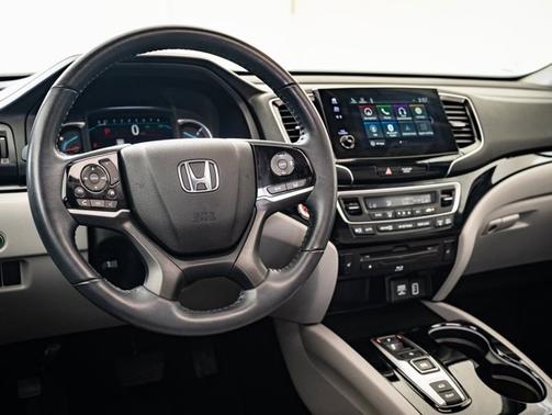 2022 Honda Pilot Touring 7-Passenger