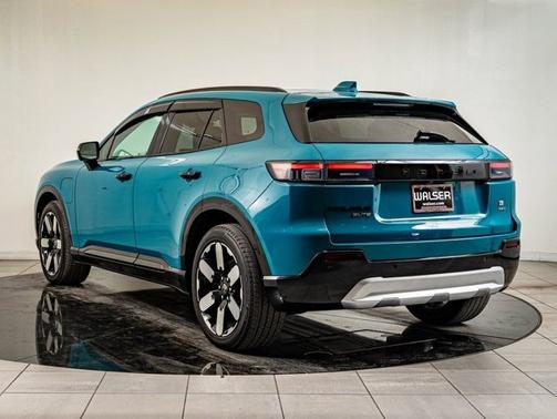 North Shore Pearl 2024 Honda Prologue Elite