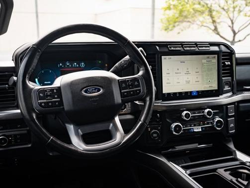 2023 Ford F-450 LARIAT