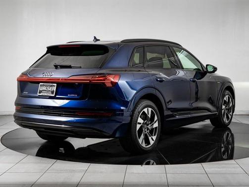 2021 Audi e-tron Premium