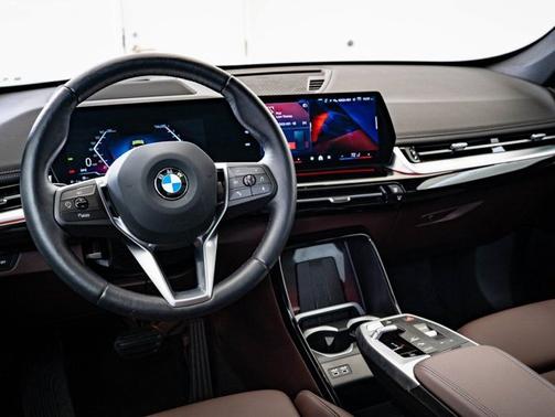 Green Metallic 2024 BMW X1 xDrive28i