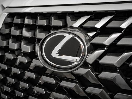 White Pearl 2023 Lexus GX 460 Premium