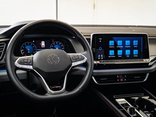 2025 Volkswagen Atlas 2.0T Peak Edition