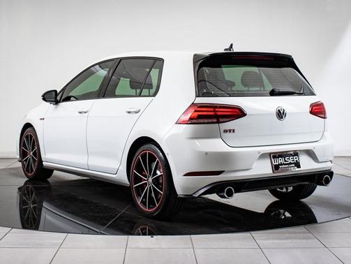 2021 Volkswagen Golf GTI 2.0T Autobahn