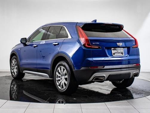 2021 Cadillac XT4 FWD Premium Luxury