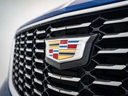 2021 Cadillac XT4 FWD Premium Luxury