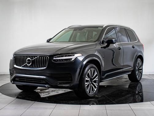 2021 Volvo XC90 Momentum