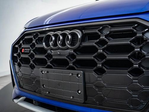 2022 Audi SQ5 Prestige