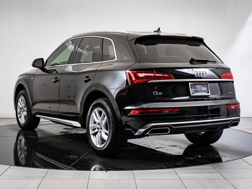 2023 Audi Q5 S line Premium