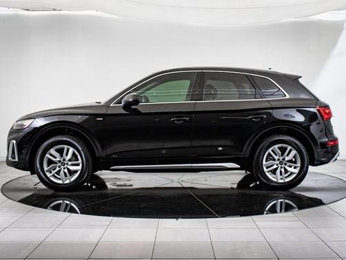 2023 Audi Q5 S line Premium