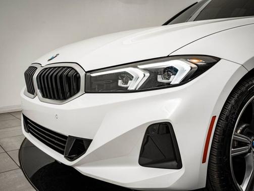 Alpine White 2024 BMW 330 330i xDrive