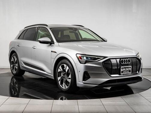 Silver Metallic 2022 Audi e-tron Premium