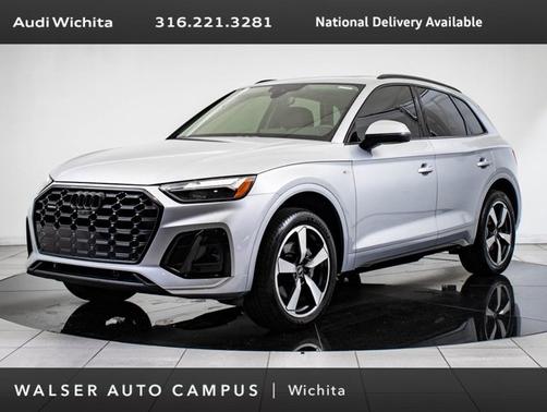 2022 Audi Q5 S line Premium Plus