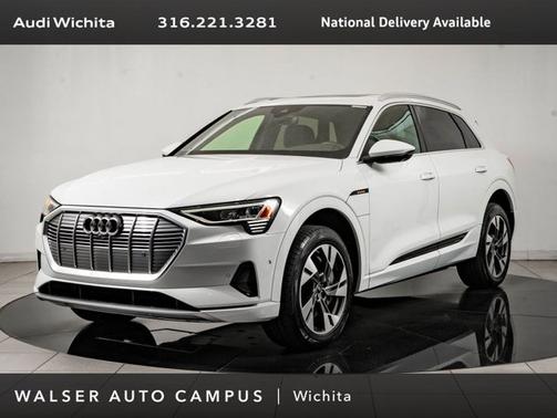 Glacier White 2022 Audi e-tron Premium Plus
