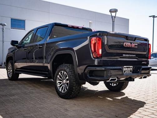 2022 GMC Sierra 1500 AT4