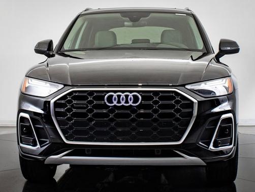 2024 Audi Q5 S line Premium