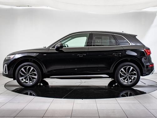 2024 Audi Q5 S line Premium