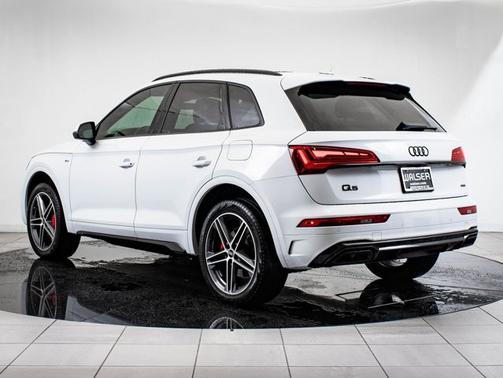 2024 Audi Q5 e S line Premium Plus