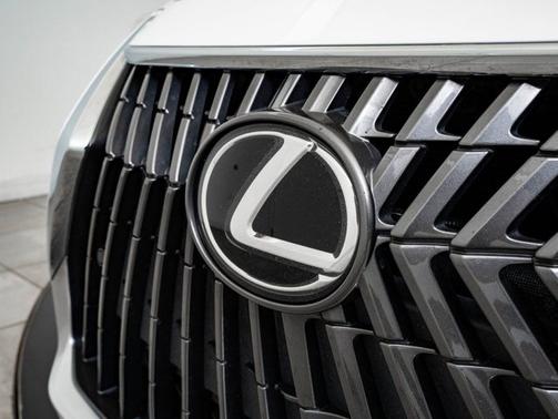 Eminent White Pearl 2022 Lexus ES 250 ES 250