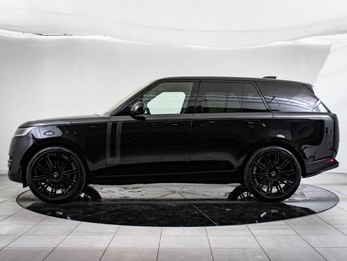 2024 Land Rover Range Rover SE