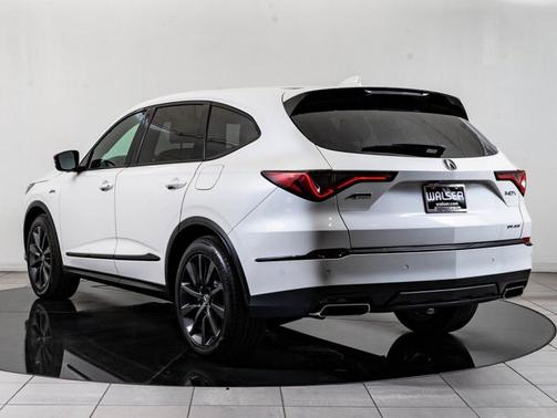 Platinum White Pearl 2026 Acura MDX w/A-Spec Package