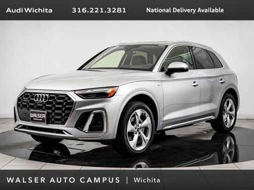 2022 Audi Q5 S line Premium Plus