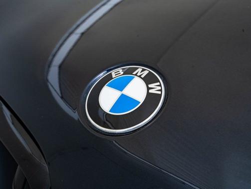 Carbon Black Metallic 2022 BMW X6 M50i