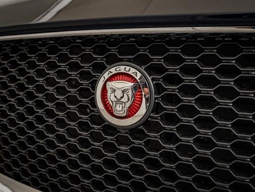 2020 Jaguar F-PACE 25t Premium