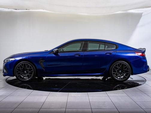2022 BMW M8 Competition