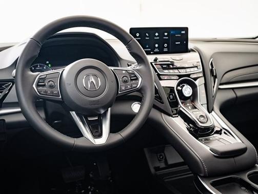 2025 Acura RDX w/Technology Package