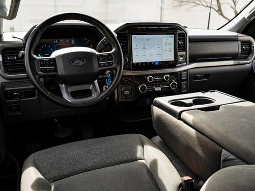 Oxford White 2024 Ford F-150 XLT