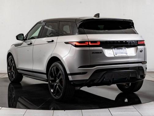 Seoul Pearl Silver Metallic 2023 Land Rover Range Rover Evoque R-Dynamic SE