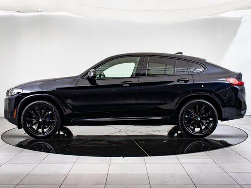 2024 BMW X4 M40i