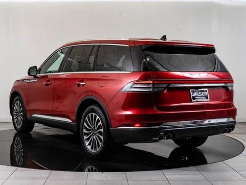 Red Carpet 2021 Lincoln Aviator Reserve