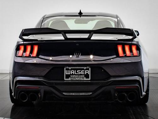 2024 Ford Mustang Dark Horse