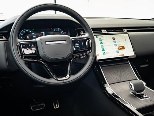 2025 Land Rover Range Rover Velar Dynamic SE