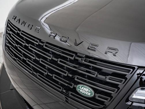 2025 Land Rover Range Rover Velar Dynamic SE