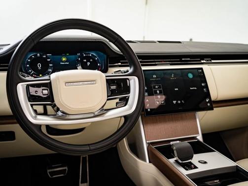 2024 Land Rover Range Rover SE