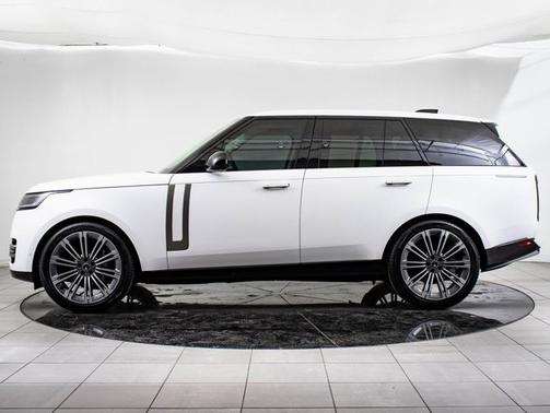 2024 Land Rover Range Rover SE