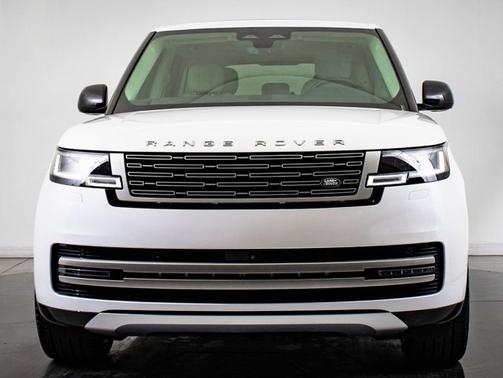 2024 Land Rover Range Rover SE