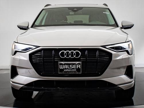 2021 Audi e-tron Premium
