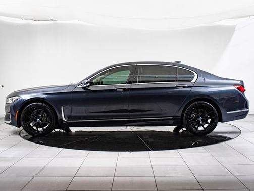2020 BMW 740 740i